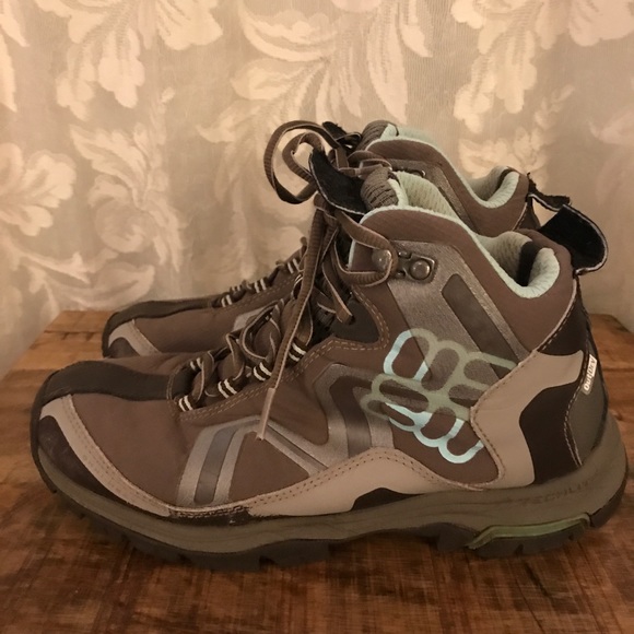 Columbia Hiking Boots - Picture 3 of 6